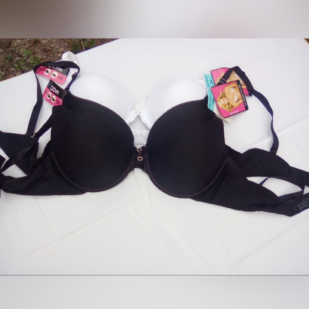 Bras - Picture 2 of 2